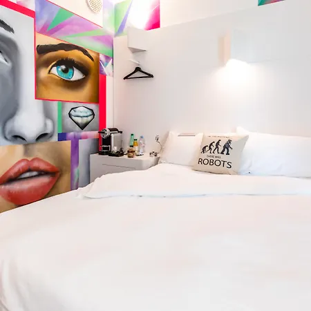 Ibis Styles Center Madhouse 3* Lozan