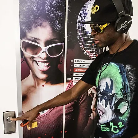 洛桑中心宜必思尚品酒店 3* 洛桑