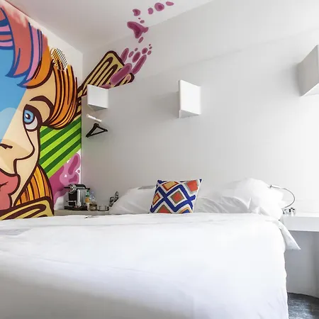 洛桑中心宜必思尚品酒店 3*