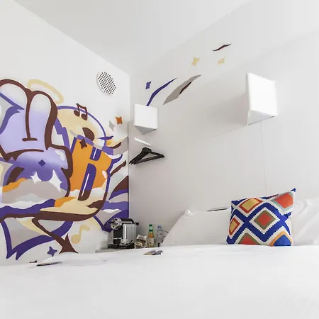 Отель Ibis Styles Center Madhouse Лозанна