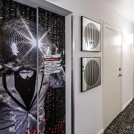 洛桑中心宜必思尚品酒店 酒店 洛桑