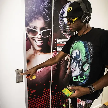 Отель Ibis Styles Center Madhouse