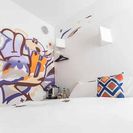 洛桑中心宜必思尚品酒店 酒店