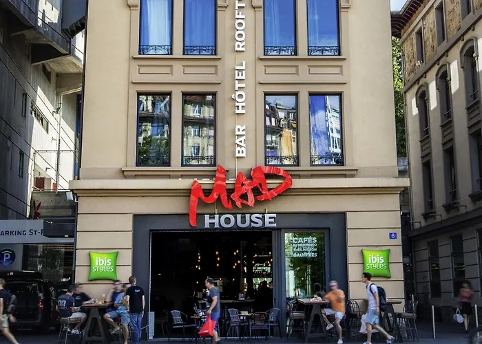 מלון Ibis Styles Center Madhouse 3*