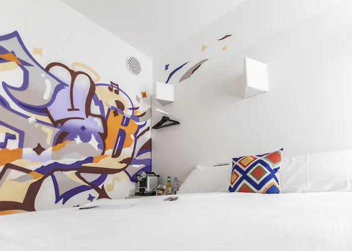 מלון Ibis Styles Center Madhouse לוזאן