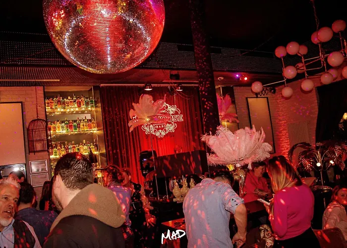 Ibis Styles Center Madhouse Hotel