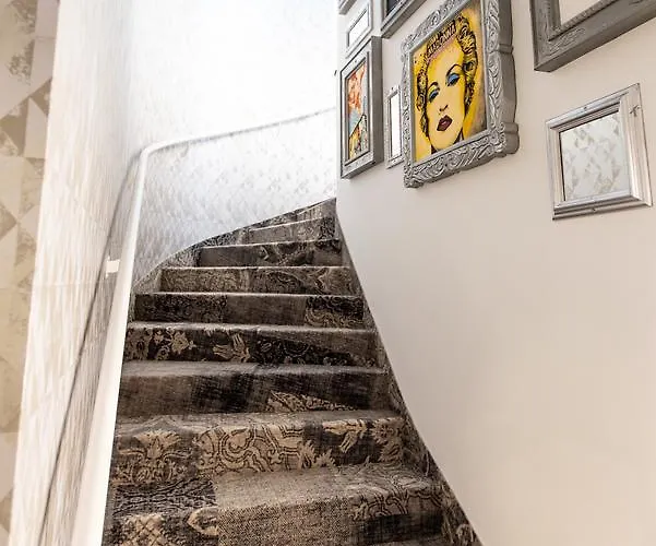 Ibis Styles Center Madhouse Hotel