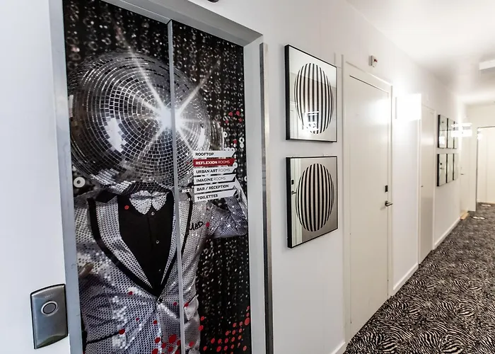 Ibis Styles Center Madhouse מלון 3*